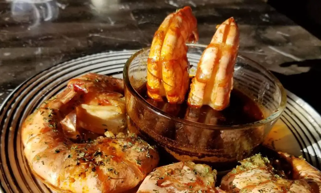 bloves smackalicious sauce with shrimp